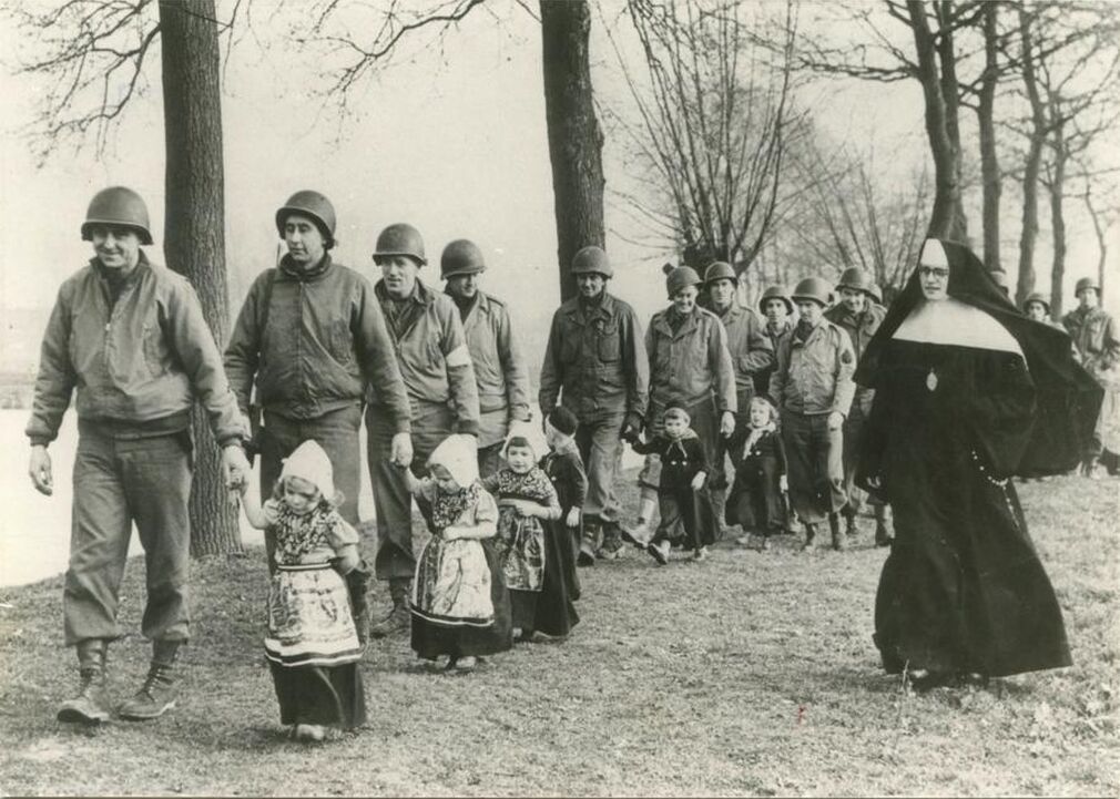 Soldatenbegeleidenkinderen